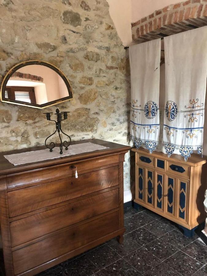 Hostal Locazione Turistica Il Bricchetto Parodi Ligure Exterior foto