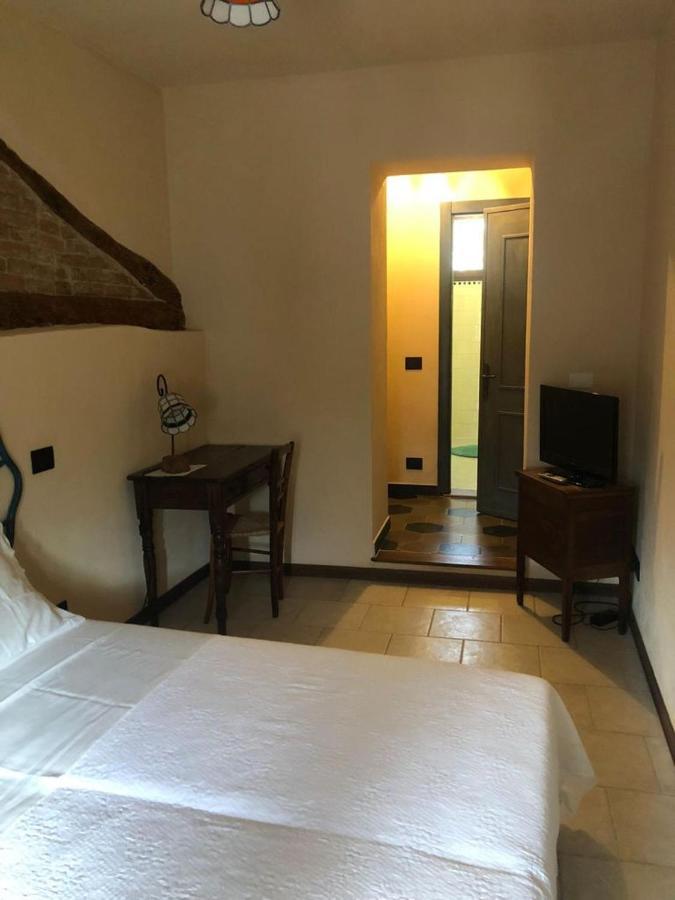 Hostal Locazione Turistica Il Bricchetto Parodi Ligure Exterior foto